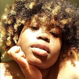 Meet your Posher, Myriah